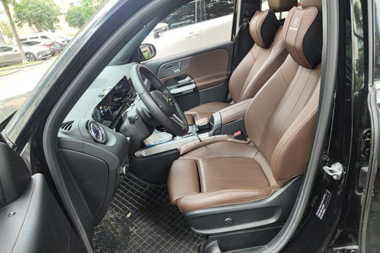 Used Mercedes-Benz GLB 2021 GLB 200 Fashion Model Left Front Seat
