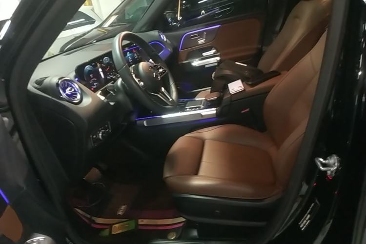 Used Mercedes-Benz GLB 2021 GLB 200 Fashion Model Left Front Seat