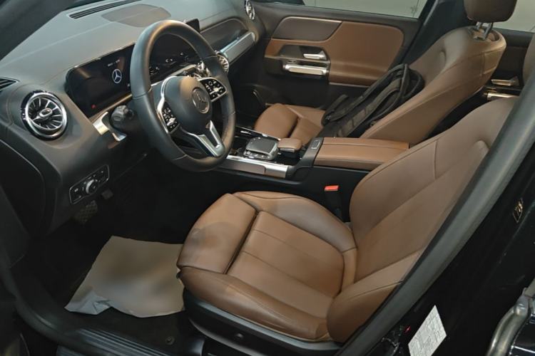 Used Mercedes-Benz GLB 2021 GLB 200 Dynamic Edition Left Front Seat