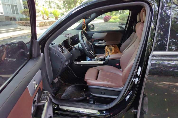 Used Mercedes-Benz GLB 2021 GLB 180 Fashion Model Left Front Seat