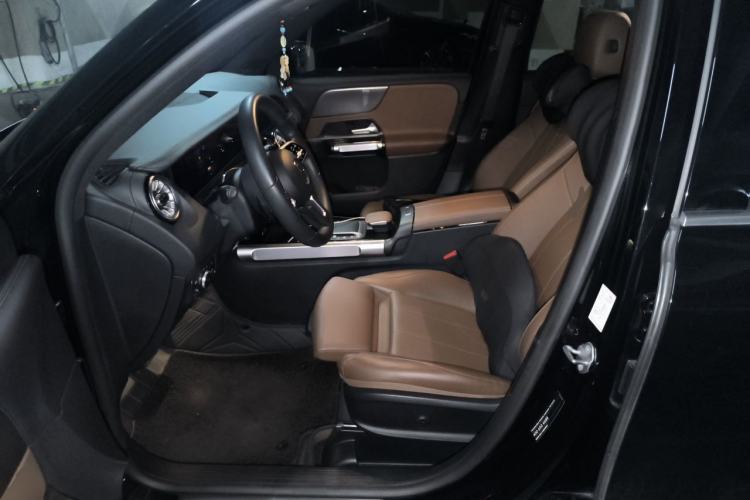 Used Mercedes-Benz GLB 2021 GLB 200 Fashion Model Left Front Seat