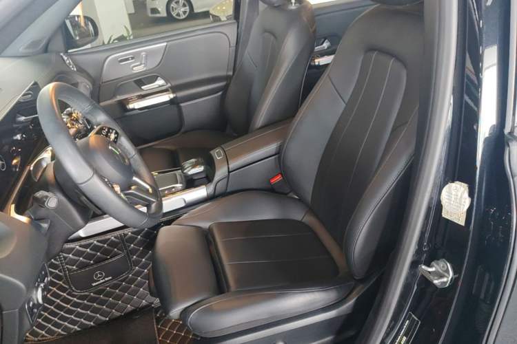 Used Mercedes-Benz GLB 2021 GLB 200 Fashion Model Left Front Seat