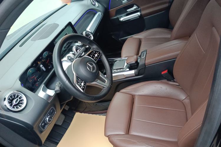 Used Mercedes-Benz GLB 2021 GLB 200 Fashion Model Left Front Seat