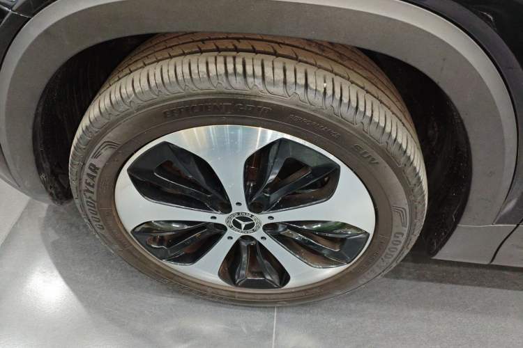 Used Mercedes-Benz GLB 2021 GLB 200 Fashion Model Left Front Wheel Hub
