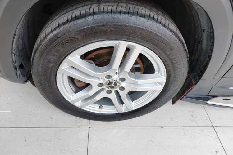Used Mercedes-Benz GLB 2021 GLB 200 Dynamic Edition Left Front Wheel Hub