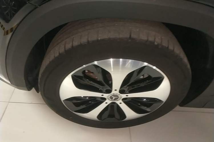 Used Mercedes-Benz GLB 2021 GLB 200 Fashion Model Left Front Wheel Hub