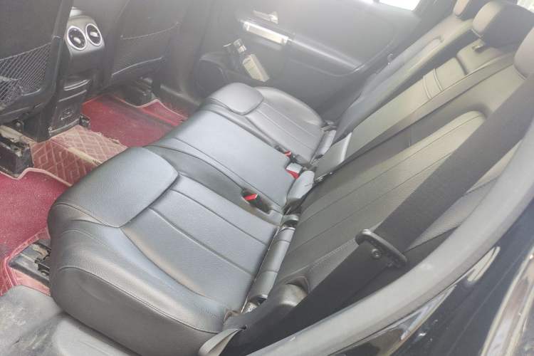 Used Mercedes-Benz GLB 2021 GLB 200 Fashion Model Left Rear Seat
