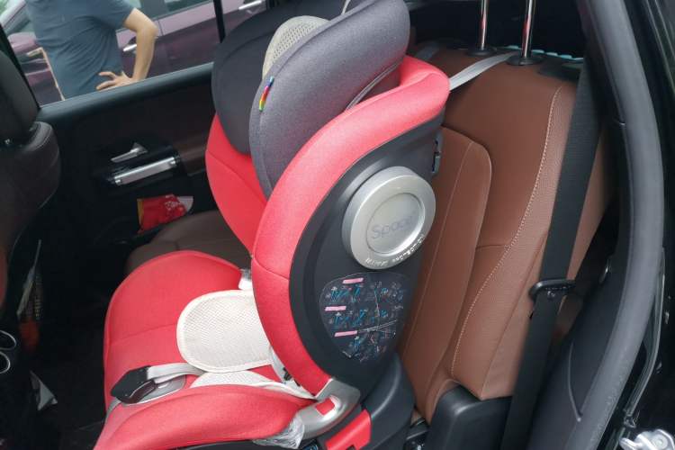 Used Mercedes-Benz GLB 2021 GLB 200 Fashion Model Left Rear Seat