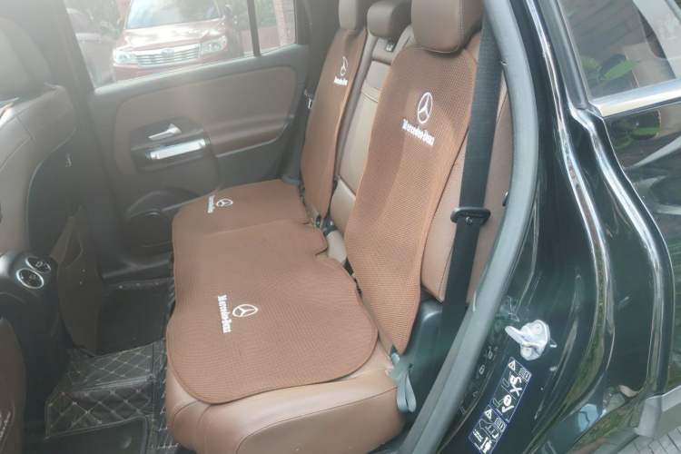 Used Mercedes-Benz GLB 2021 GLB 200 Fashion Model Left Rear Seat