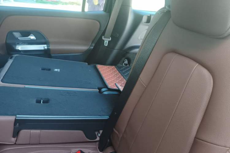 Used Mercedes-Benz GLB 2021 GLB 200 Fashion Model Left Rear Seat