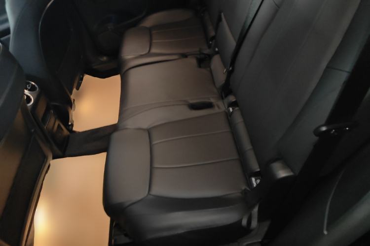 Used Mercedes-Benz GLB 2021 GLB 200 Dynamic Edition Left Rear Seat