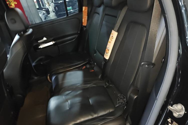 Used Mercedes-Benz GLB 2021 GLB 200 Fashion Model Left Rear Seat