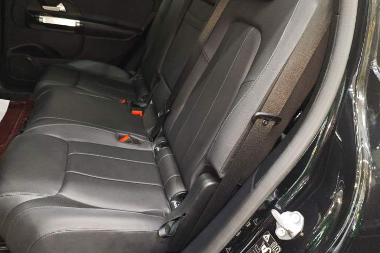 Used Mercedes-Benz GLB 2021 GLB 200 Fashion Model Left Rear Seat