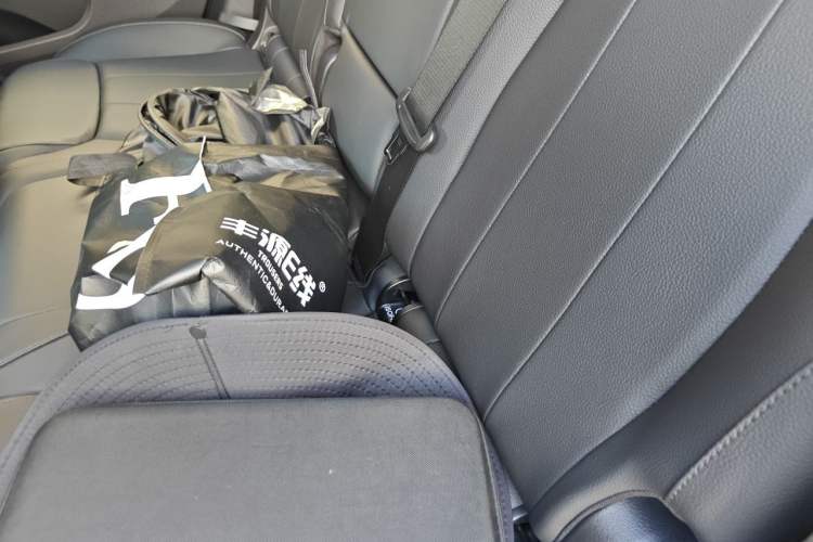 Used Mercedes-Benz GLB 2021 GLB 200 Dynamic Edition Left Rear Seat