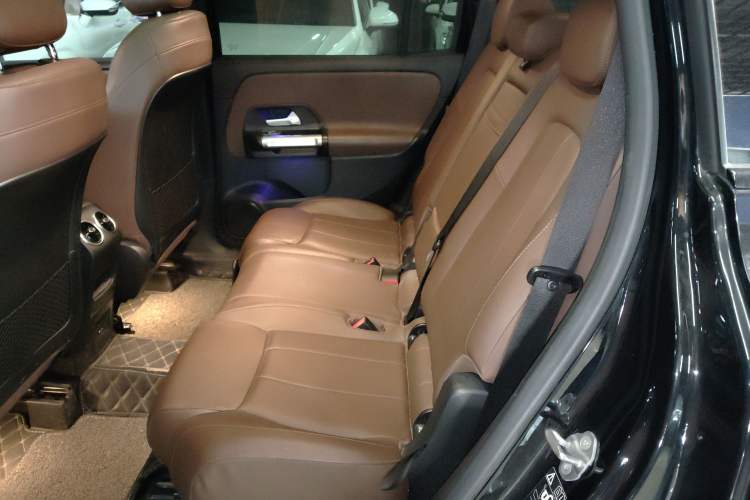 Used Mercedes-Benz GLB 2021 GLB 200 4MATIC Left Rear Seat