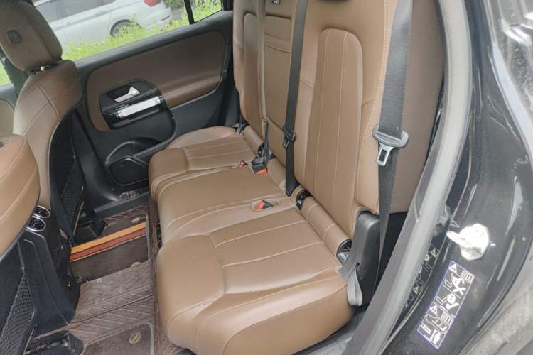Used Mercedes-Benz GLB 2021 GLB 200 Fashion Model Left Rear Seat