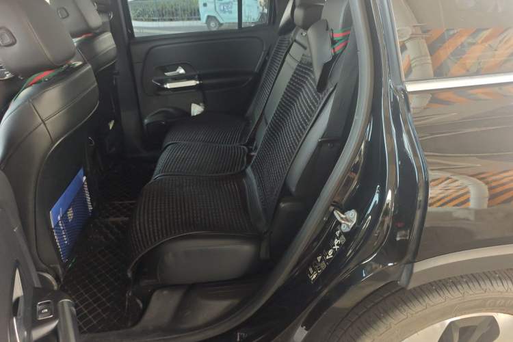 Used Mercedes-Benz GLB 2021 GLB 200 Fashion Model Left Rear Seat