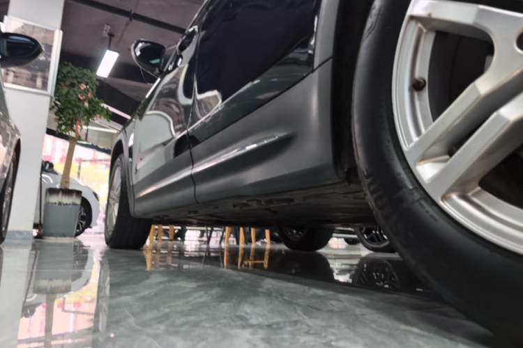 Used Mercedes-Benz GLB 2021 GLB 180 Fashion Model Left Side Sill