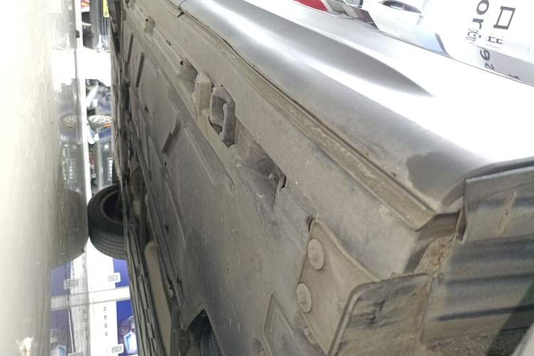 Used Mercedes-Benz GLB 2021 GLB 200 Fashion Model Left Side Sill