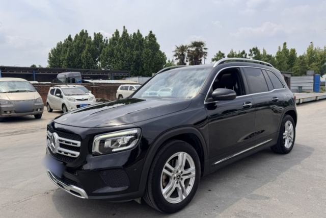 Ojetý Mercedes-Benz GLB 2021 GLB 200 Dynamic Edition