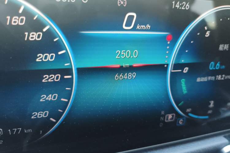 Used Mercedes-Benz GLB 2021 GLB 200 Fashion Model Odometer Close Up