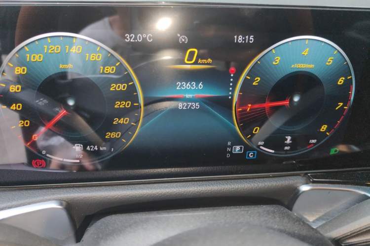 Used Mercedes-Benz GLB 2021 GLB 200 Dynamic Edition Odometer Close Up