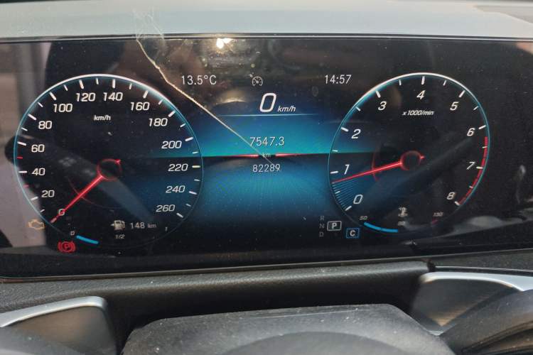 Used Mercedes-Benz GLB 2021 GLB 200 Fashion Model Odometer Close Up