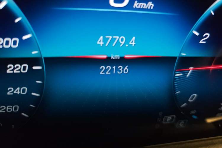 Used Mercedes-Benz GLB 2021 GLB 200 Dynamic Edition Odometer Close Up