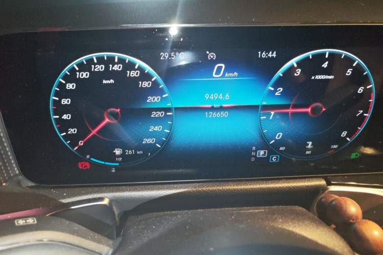 Used Mercedes-Benz GLB 2021 GLB 200 Dynamic Edition Odometer Close Up