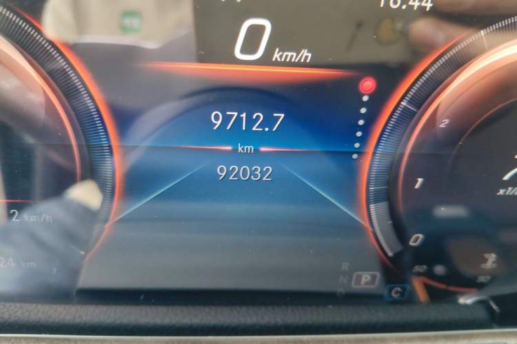 Used Mercedes-Benz GLB 2021 GLB 180 Fashion Model Odometer Close Up