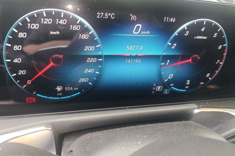 Used Mercedes-Benz GLB 2021 GLB 200 Fashion Model Odometer Close Up