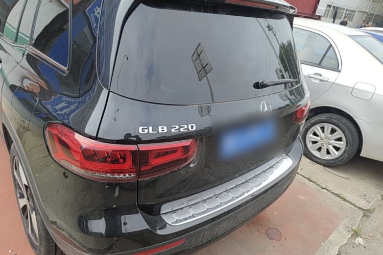 Used Mercedes-Benz GLB 2021 GLB 200 4MATIC Rear