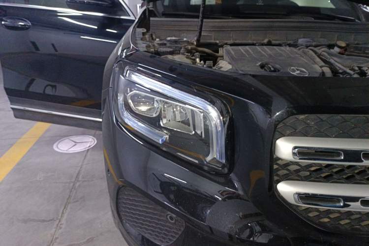 Used Mercedes-Benz GLB 2021 GLB 200 Dynamic Edition Right Front Headlight