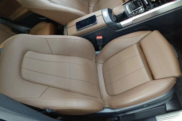 Used Mercedes-Benz GLB 2021 GLB 200 Fashion Model Right Front Seat