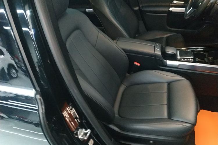 Used Mercedes-Benz GLB 2021 GLB 200 Fashion Model Right Front Seat