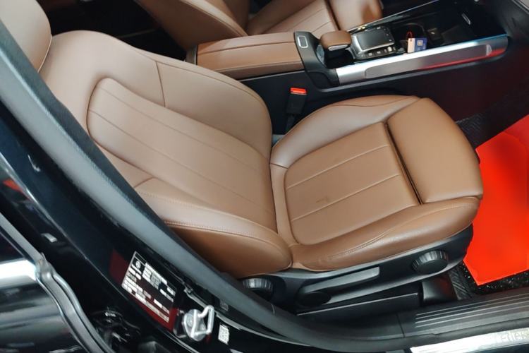 Used Mercedes-Benz GLB 2021 GLB 200 Dynamic Edition Right Front Seat