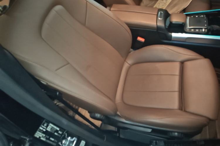 Used Mercedes-Benz GLB 2021 GLB 200 Dynamic Edition Right Front Seat