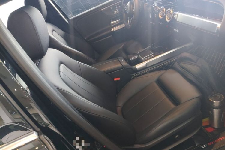 Used Mercedes-Benz GLB 2021 GLB 200 Fashion Model Right Front Seat