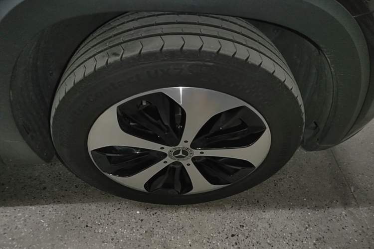 Used Mercedes-Benz GLB 2021 GLB 200 Fashion Model Right Front Wheel Hub