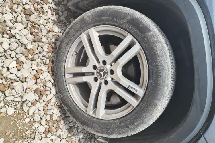 Used Mercedes-Benz GLB 2021 GLB 200 Dynamic Edition Right Front Wheel Hub