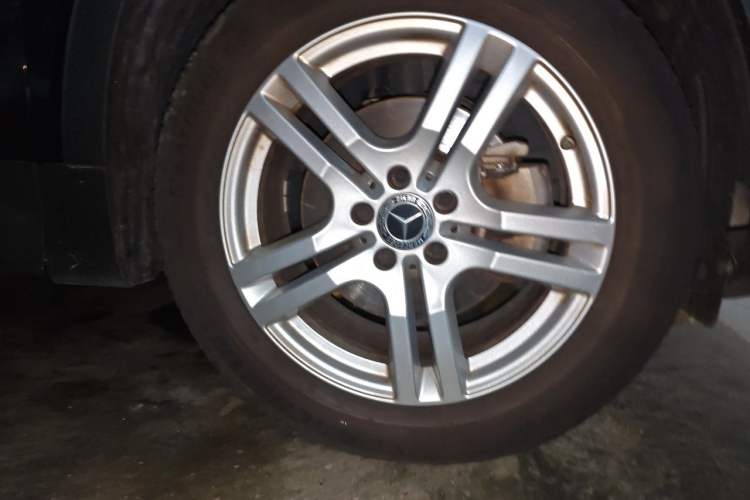 Used Mercedes-Benz GLB 2021 GLB 200 Dynamic Edition Right Front Wheel Hub