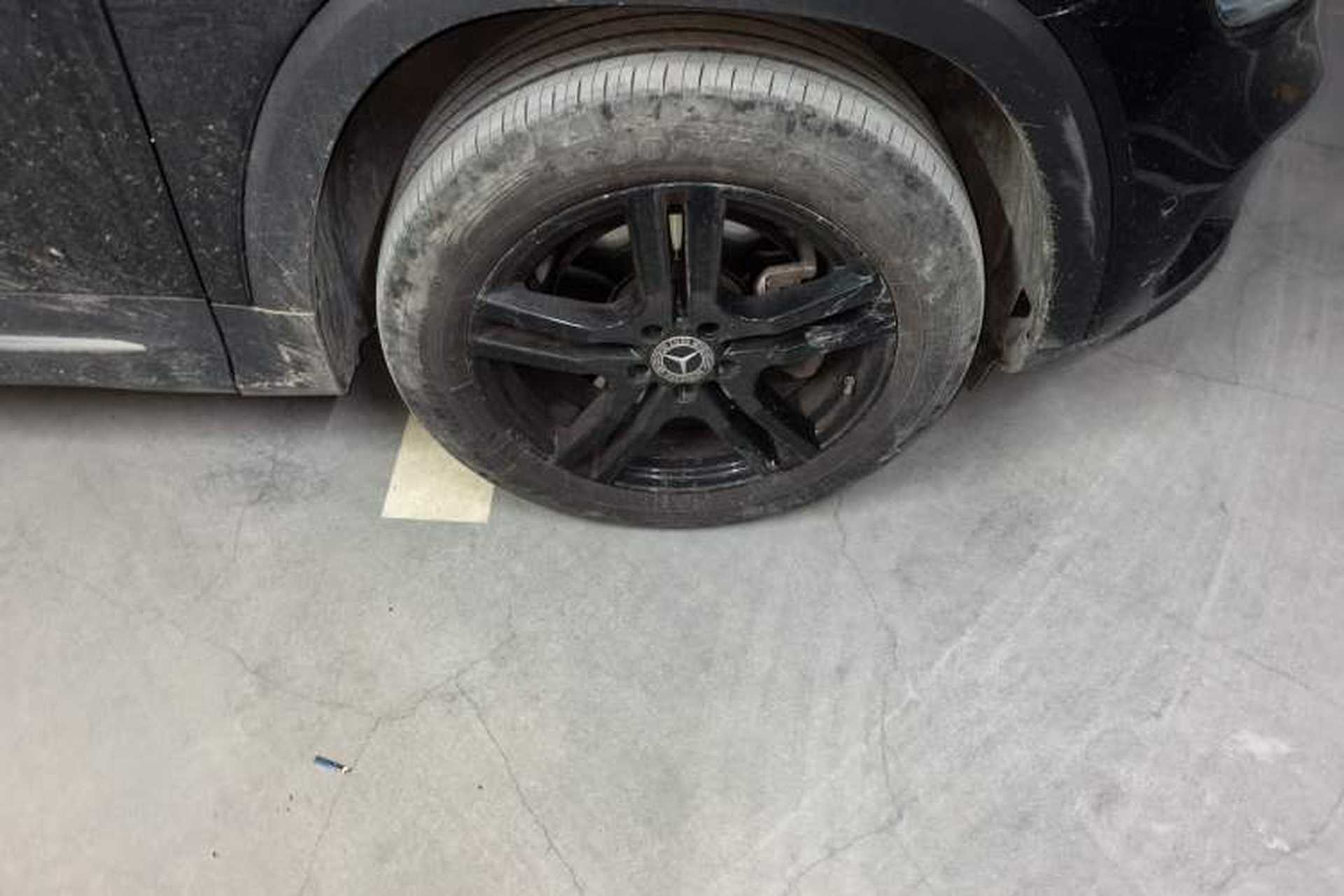 Used Mercedes-Benz GLB 2021 GLB 200 Dynamic Edition Right Front Wheel Hub
