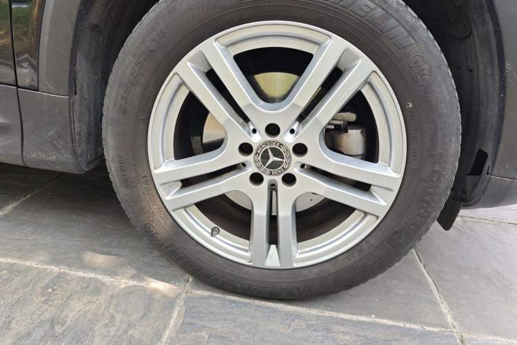 Used Mercedes-Benz GLB 2021 GLB 200 Dynamic Edition Right Front Wheel Hub