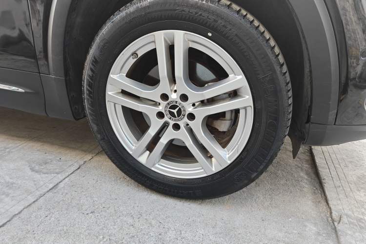 Used Mercedes-Benz GLB 2021 GLB 200 Dynamic Edition Right Front Wheel Hub