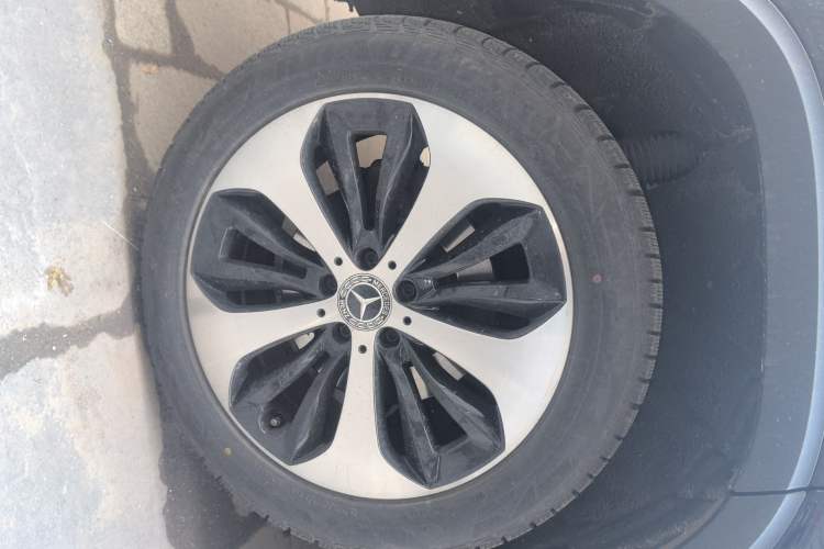 Used Mercedes-Benz GLB 2021 GLB 200 Fashion Model Right Front Wheel Hub