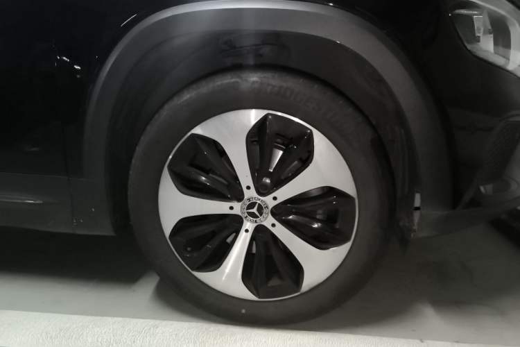 Used Mercedes-Benz GLB 2021 GLB 200 Fashion Model Right Front Wheel Hub