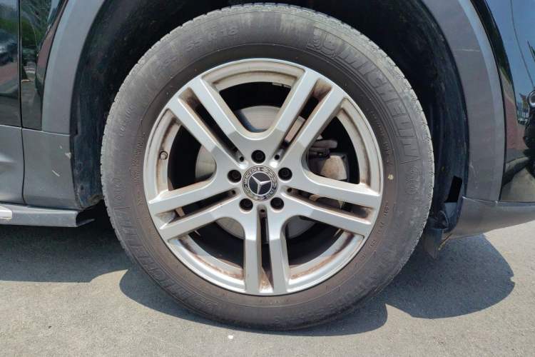 Used Mercedes-Benz GLB 2021 GLB 200 Dynamic Edition Right Front Wheel Hub
