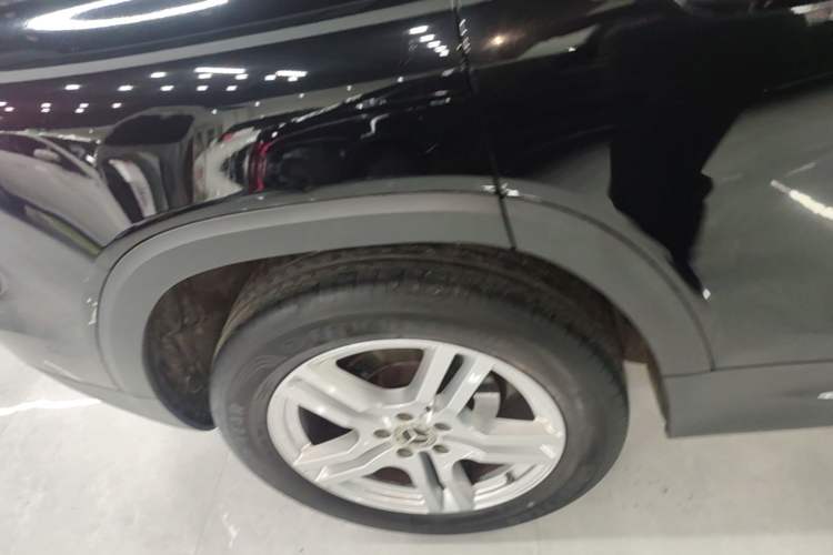 Used Mercedes-Benz GLB 2021 GLB 200 Dynamic Edition Right Rear Wheel Hub