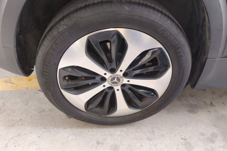 Used Mercedes-Benz GLB 2021 GLB 200 Fashion Model Right Rear Wheel Hub