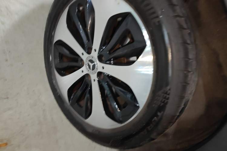 Used Mercedes-Benz GLB 2021 GLB 200 Fashion Model Right Rear Wheel Hub